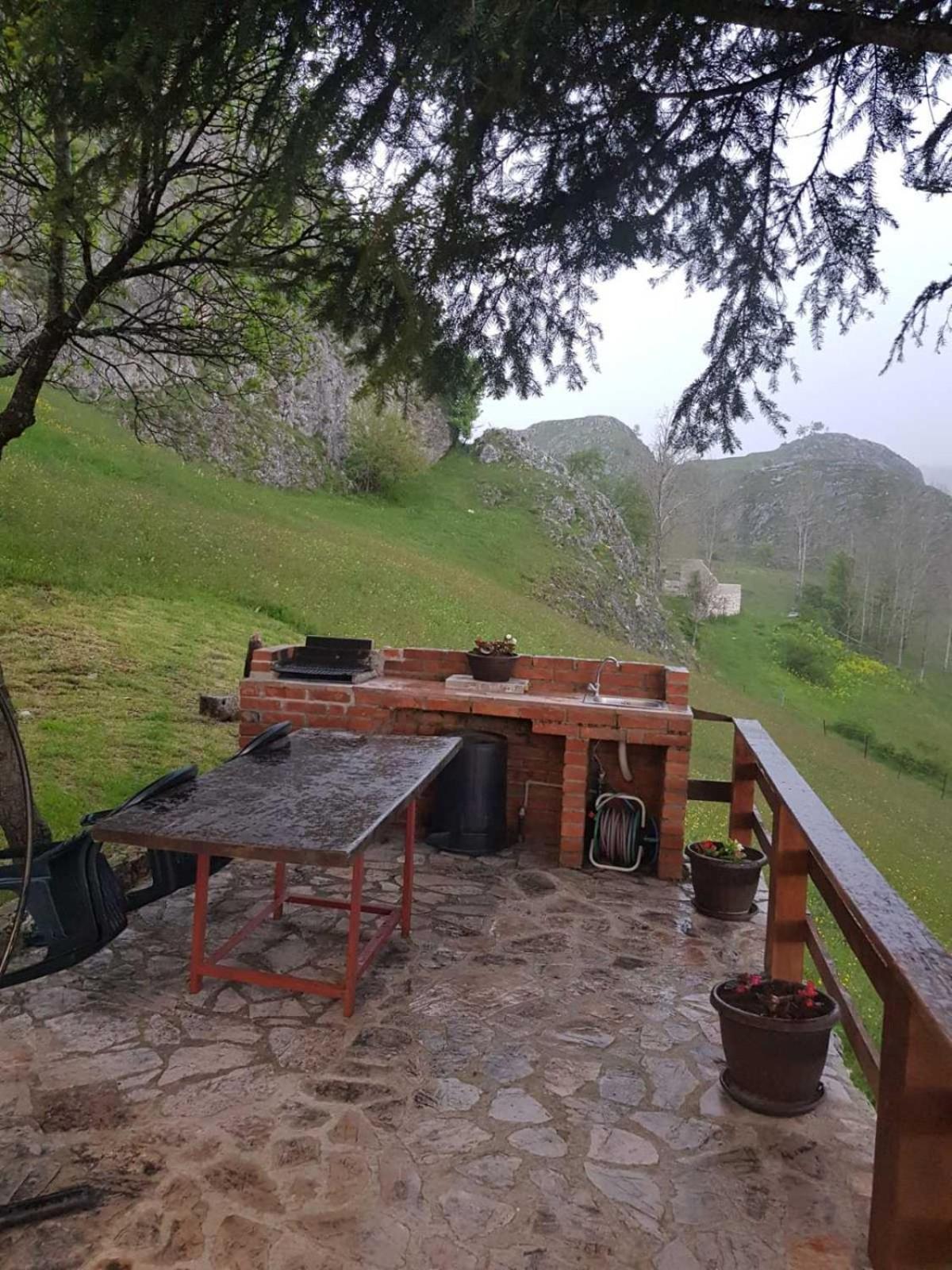 מלון Poscenje Detached House Milivoje מראה חיצוני תמונה